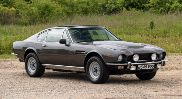 ASTON MARTIN V8 - THE LIVING DAYLIGHTS 1973